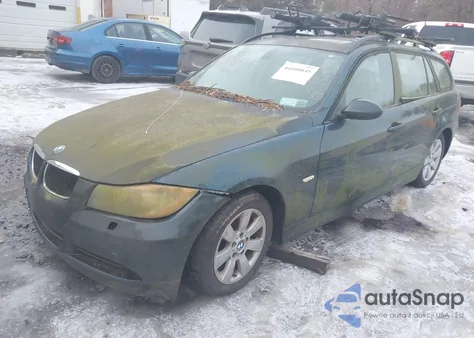 2006 BMW 325Xit z USA, uszkodzony, nr VIN WBAVT13516KW22546